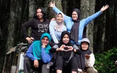 galeri-cileunca-pangalengan-1-67a07c6320e8c-300x250 - Copy