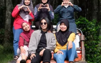 galeri-cileunca-pangalengan-4-67a07c64eaeda-300x250 (1)